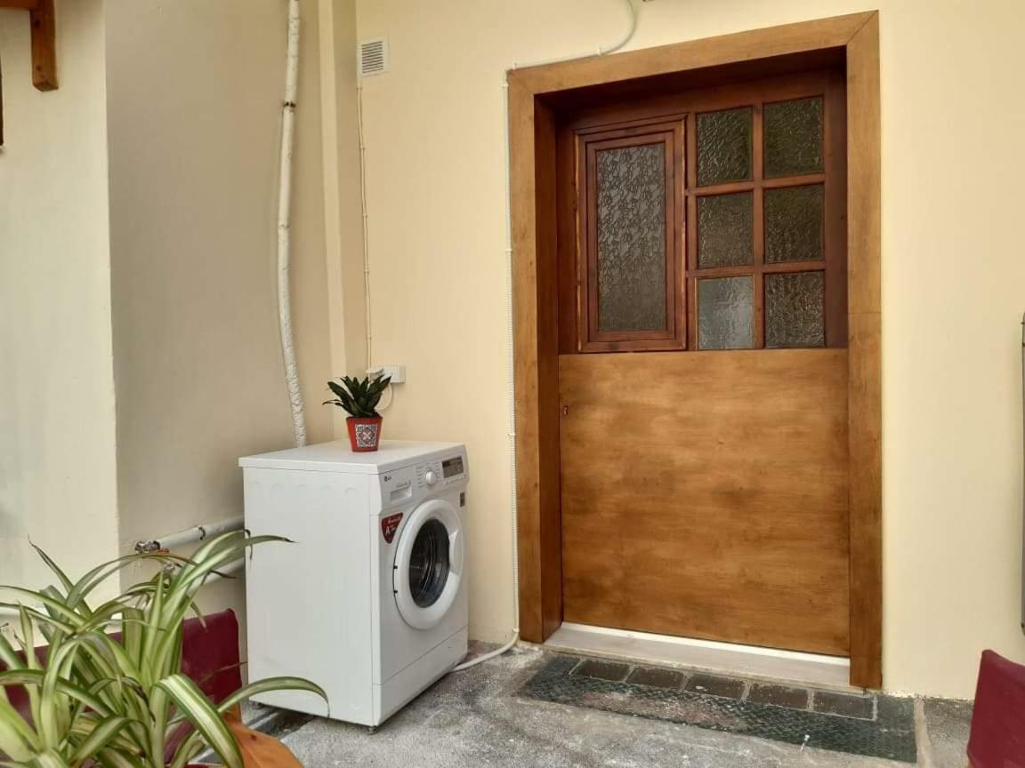 Anastasis Garden Room Каламата Екстериор снимка